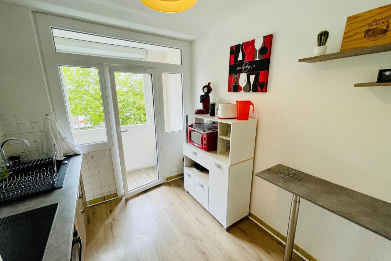 Luminous Apartment With Parking Near The City Center Cenon Εξωτερικό φωτογραφία