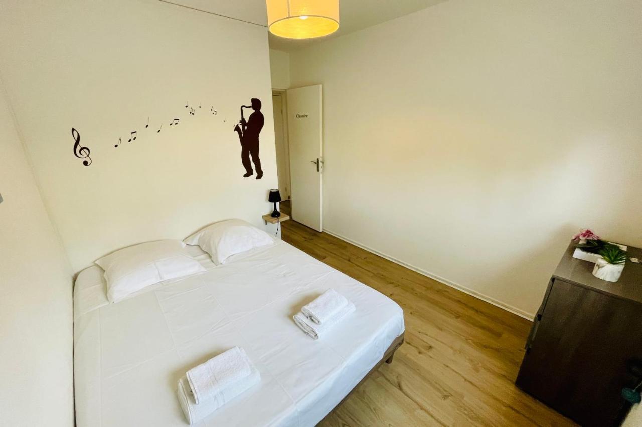 Luminous Apartment With Parking Near The City Center Cenon Εξωτερικό φωτογραφία