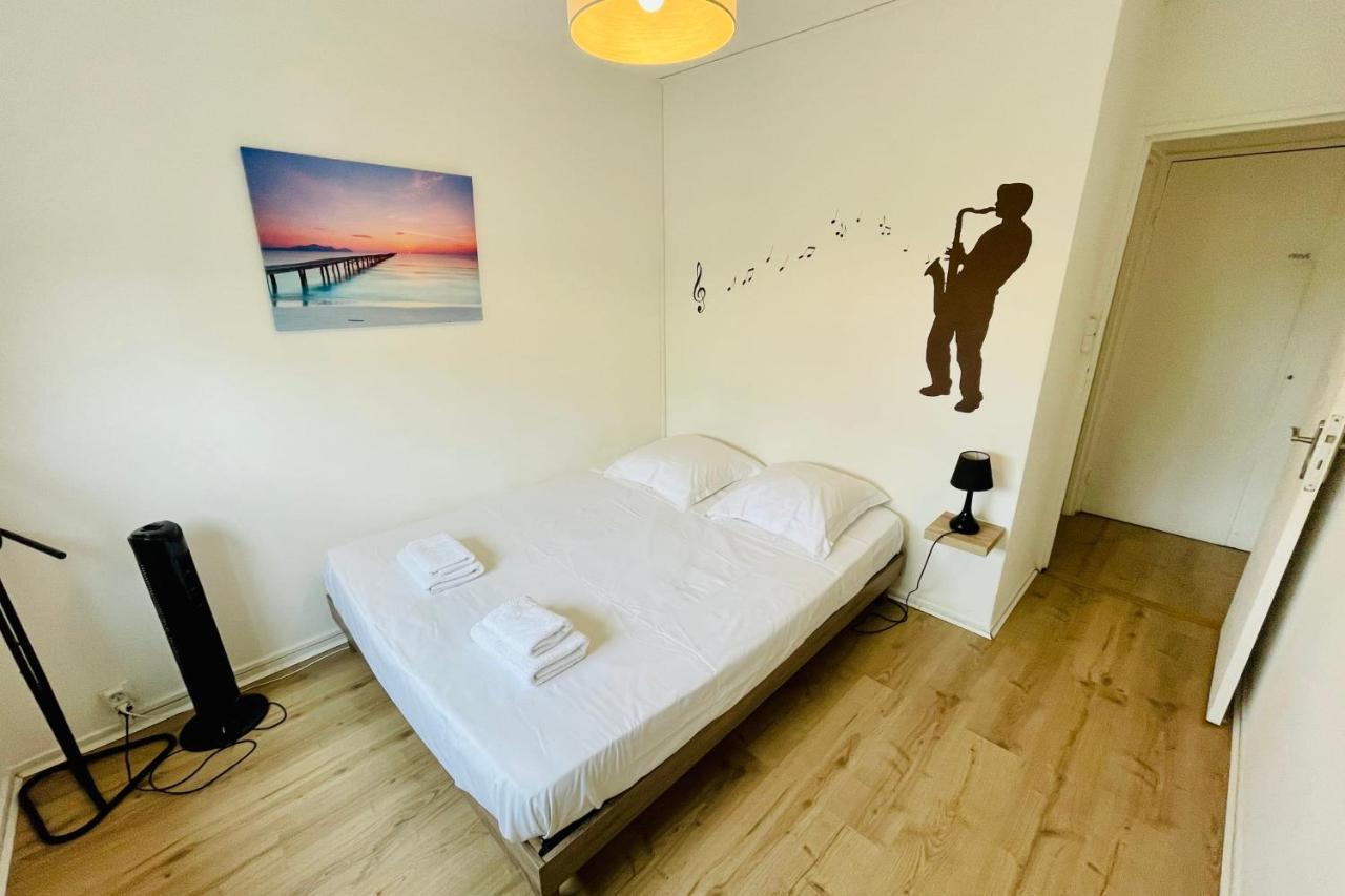 Luminous Apartment With Parking Near The City Center Cenon Εξωτερικό φωτογραφία