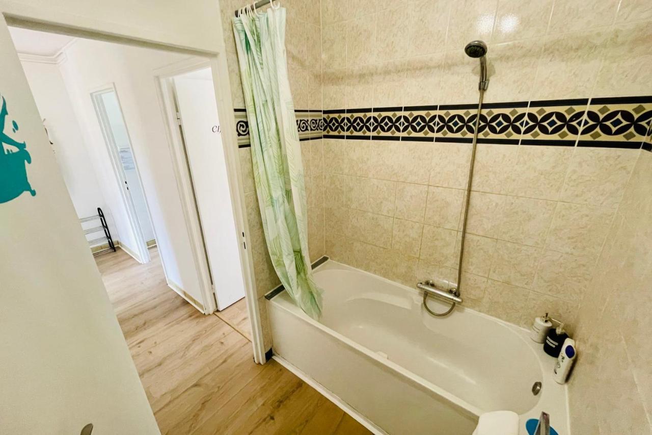 Luminous Apartment With Parking Near The City Center Cenon Εξωτερικό φωτογραφία