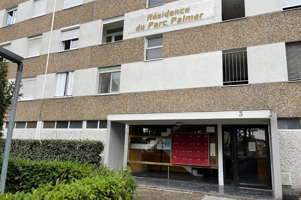 Luminous Apartment With Parking Near The City Center Cenon Εξωτερικό φωτογραφία