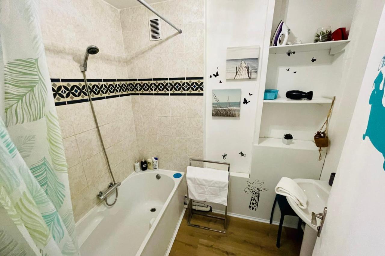Luminous Apartment With Parking Near The City Center Cenon Εξωτερικό φωτογραφία